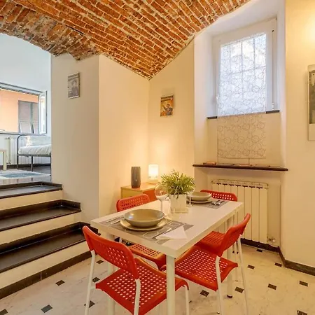 Flip House * Genoa