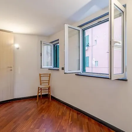 Apartment Flip House Genoa