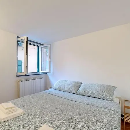 Flip House Apartment