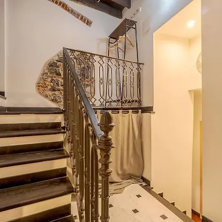 Flip House Apartment Genoa